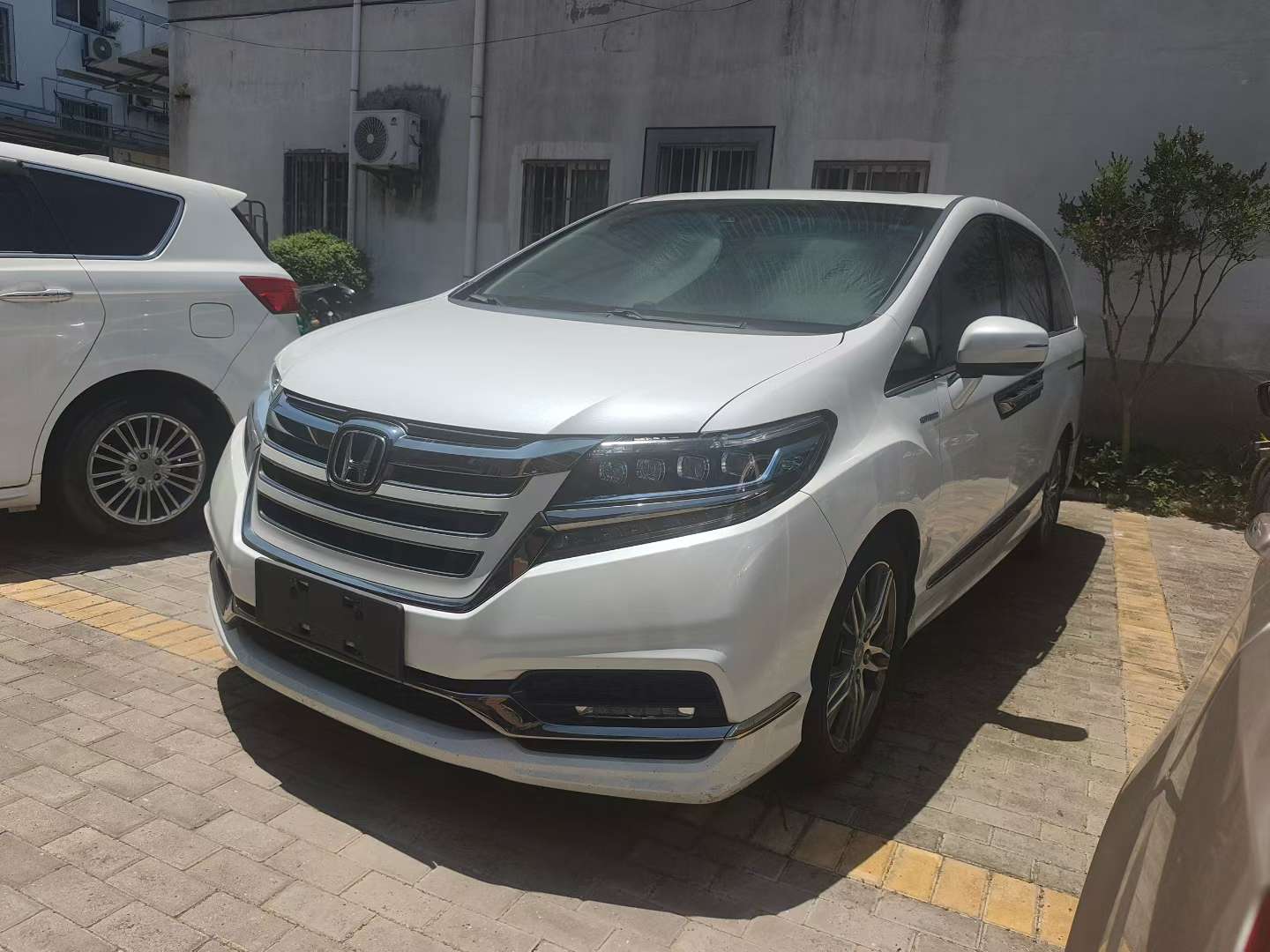 Honda Elysion 2019 2.0 Hybrid Comfort