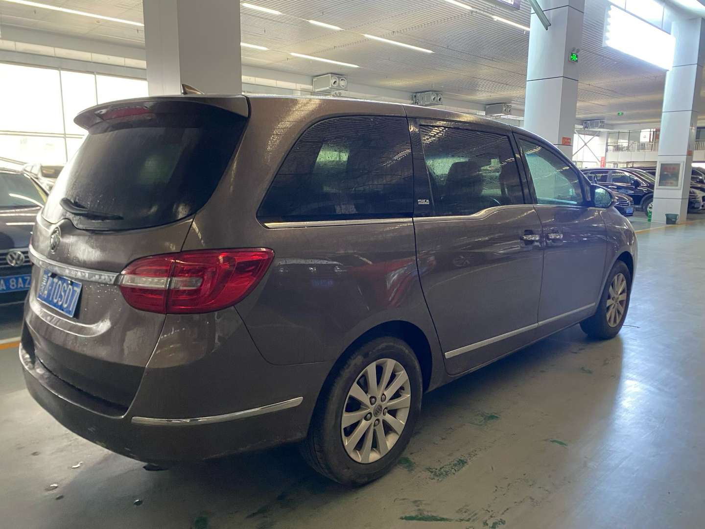 Toyota Camry 2.4L 7