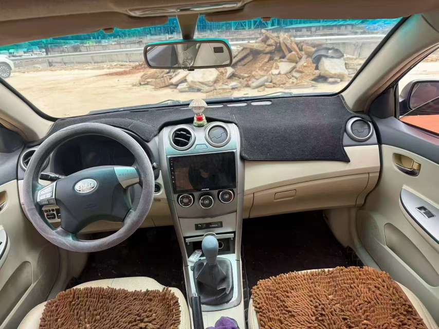 BYD G3 1.5L Manual Sunroof 8