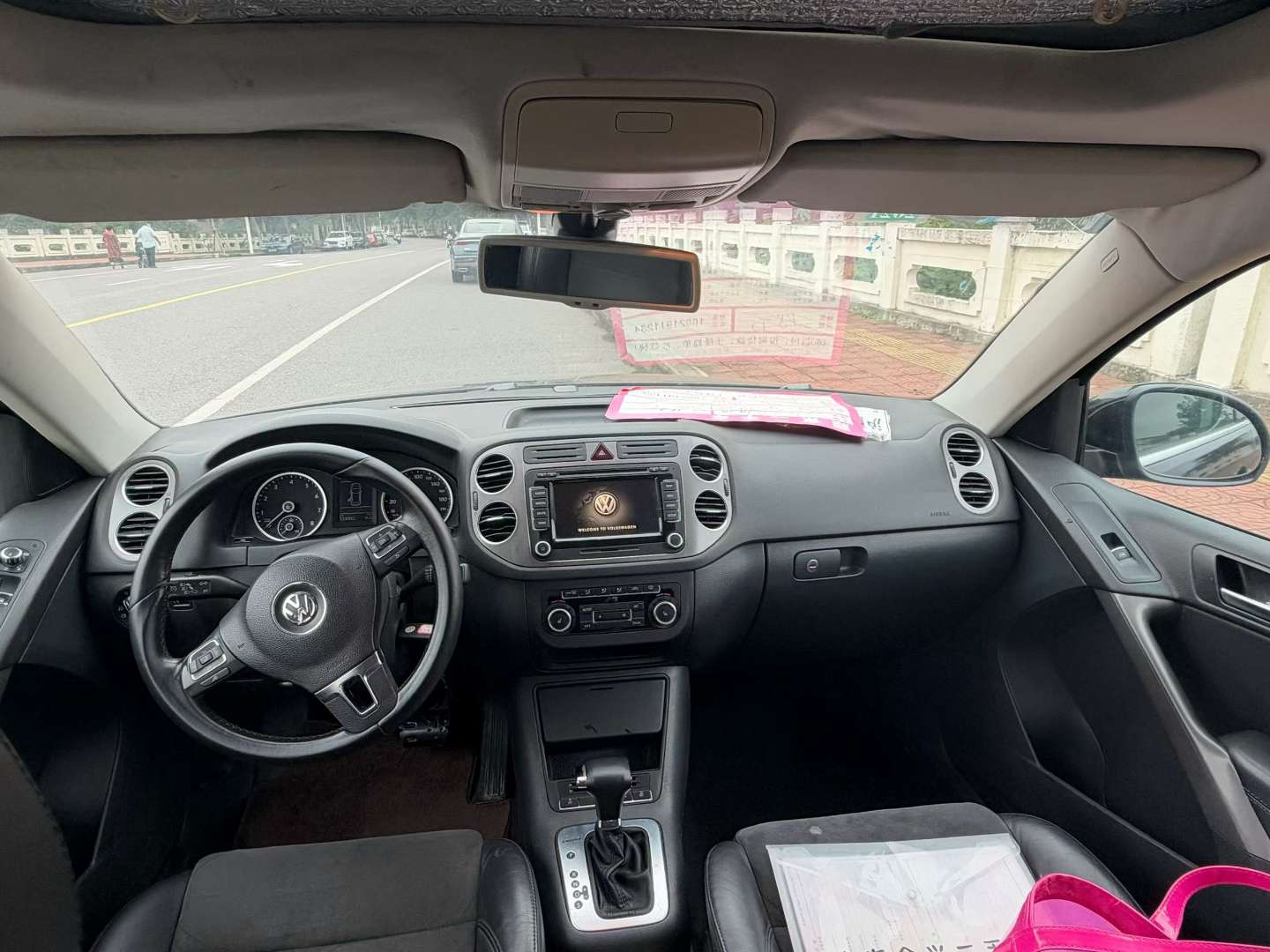 Volkswagen Tiguan 2012 2.0T 4WD Top Trim 9
