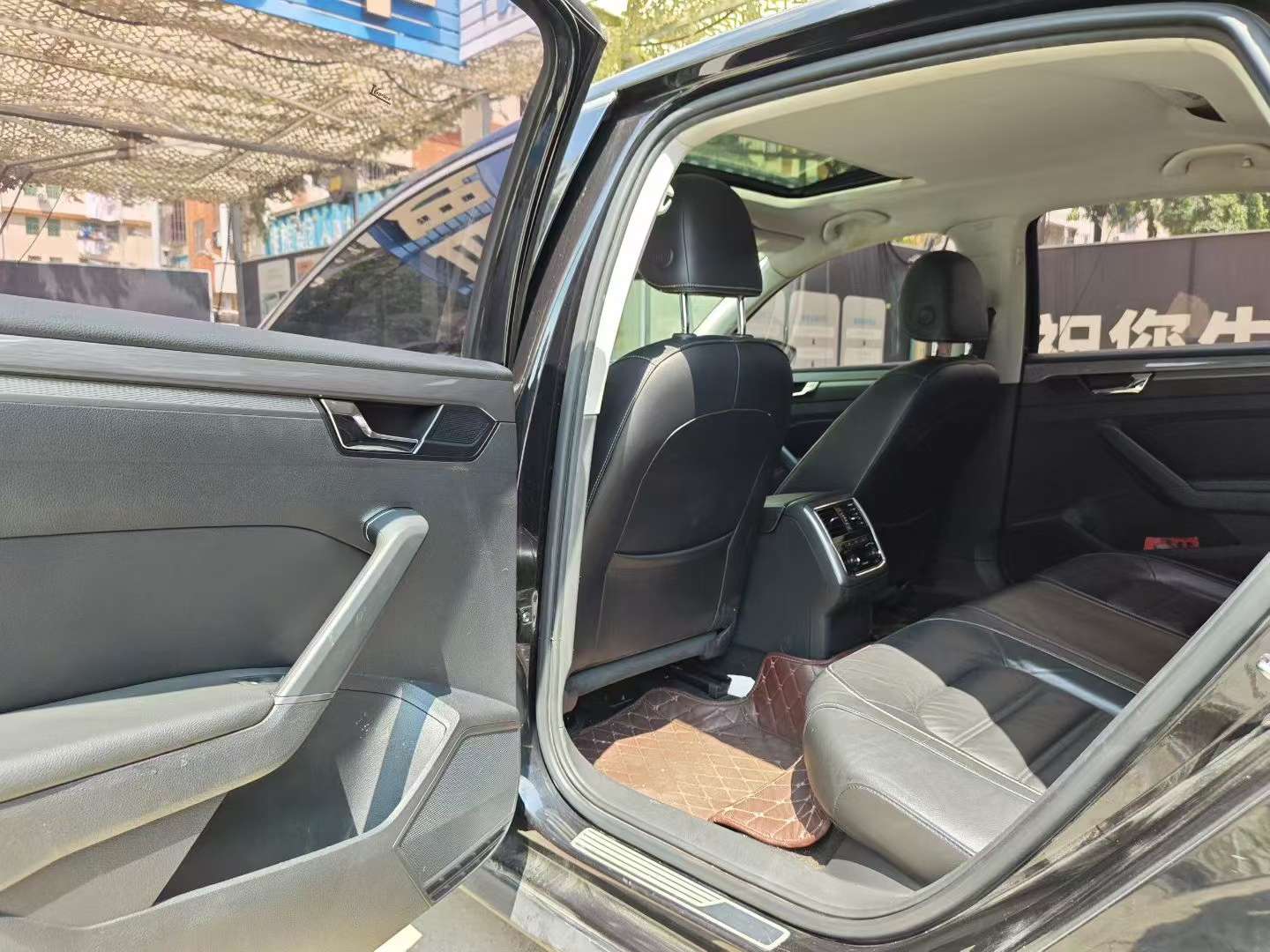 Volkswagen Passat 280TSI DSG Prestige 5