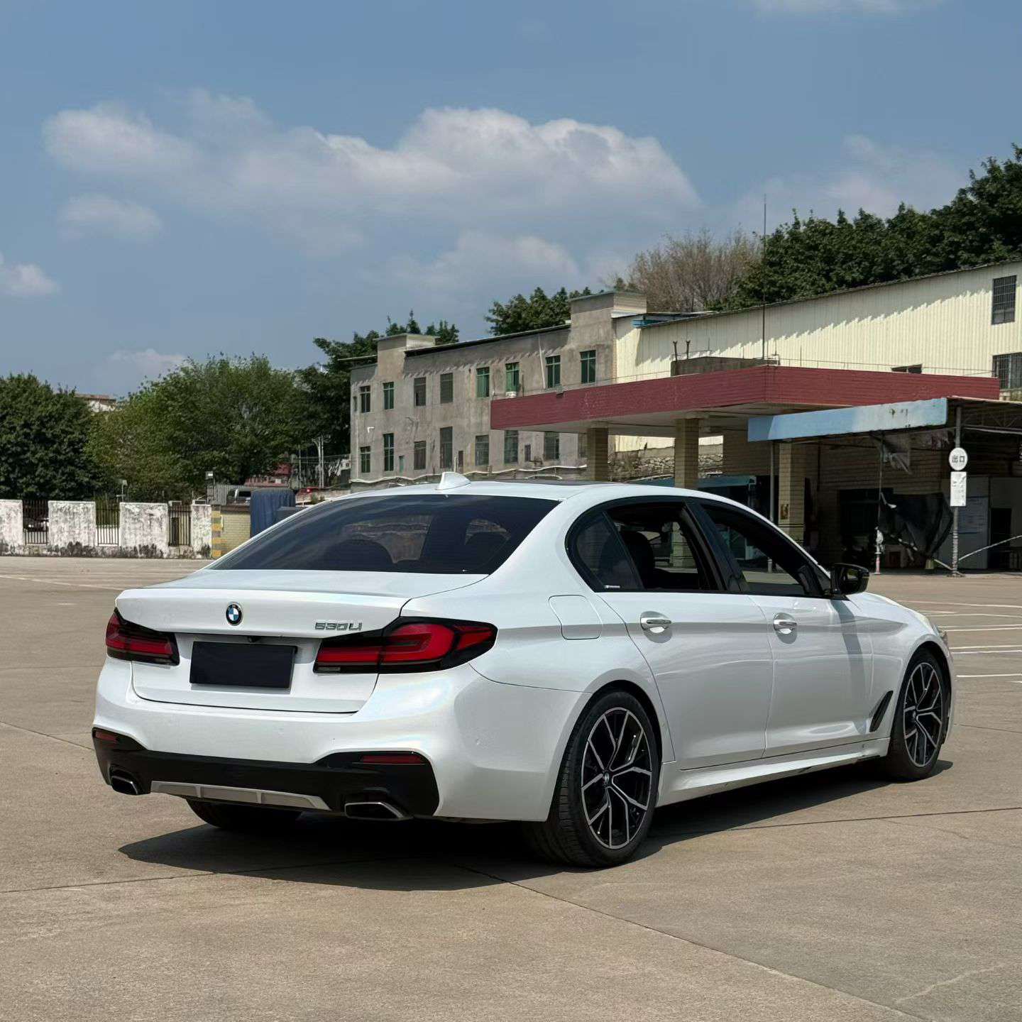 BMW 5 Series 2023 530Li M Sport 4