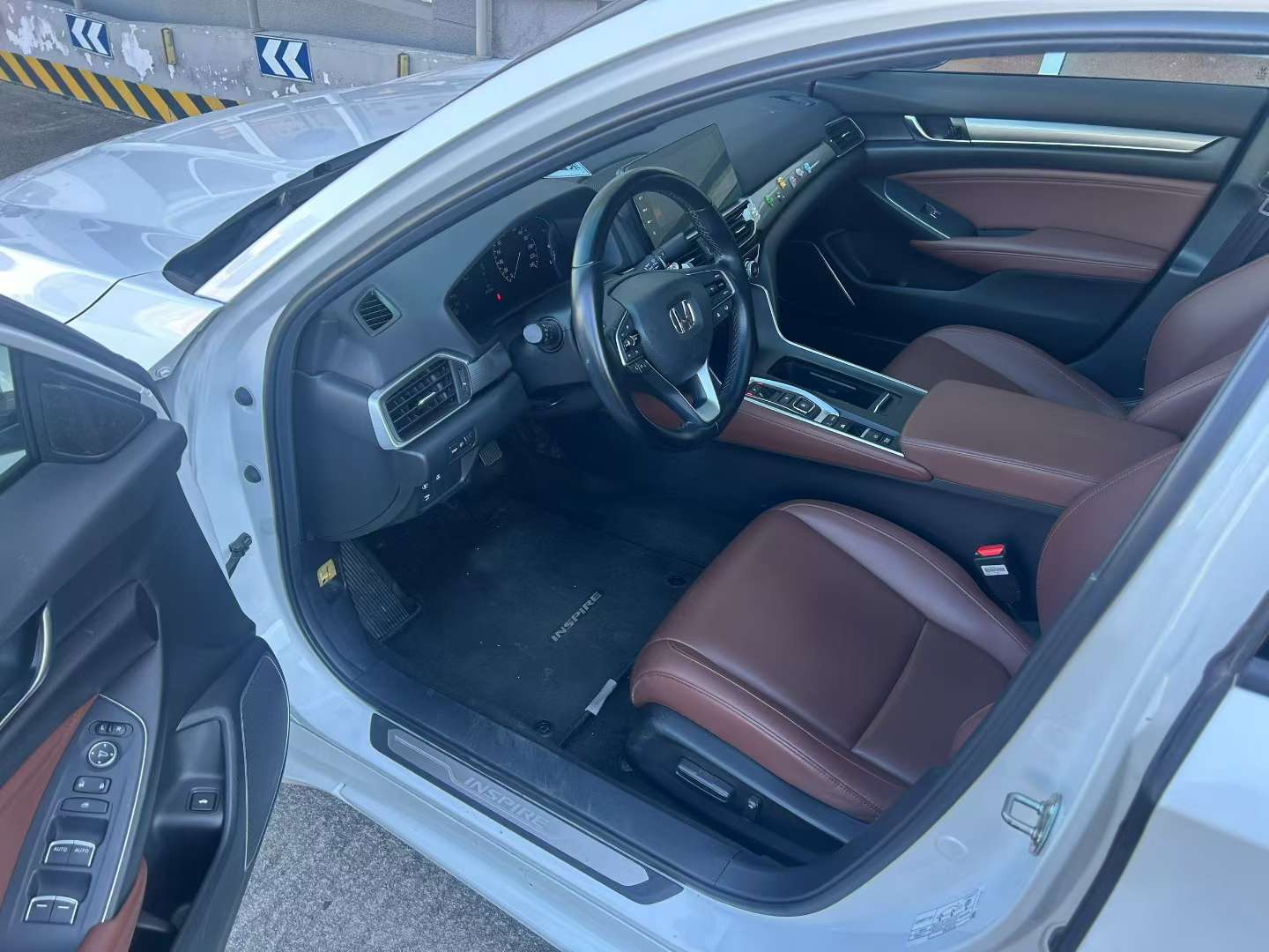 Honda Inspire 2.0 Panoramic Sunroof 2