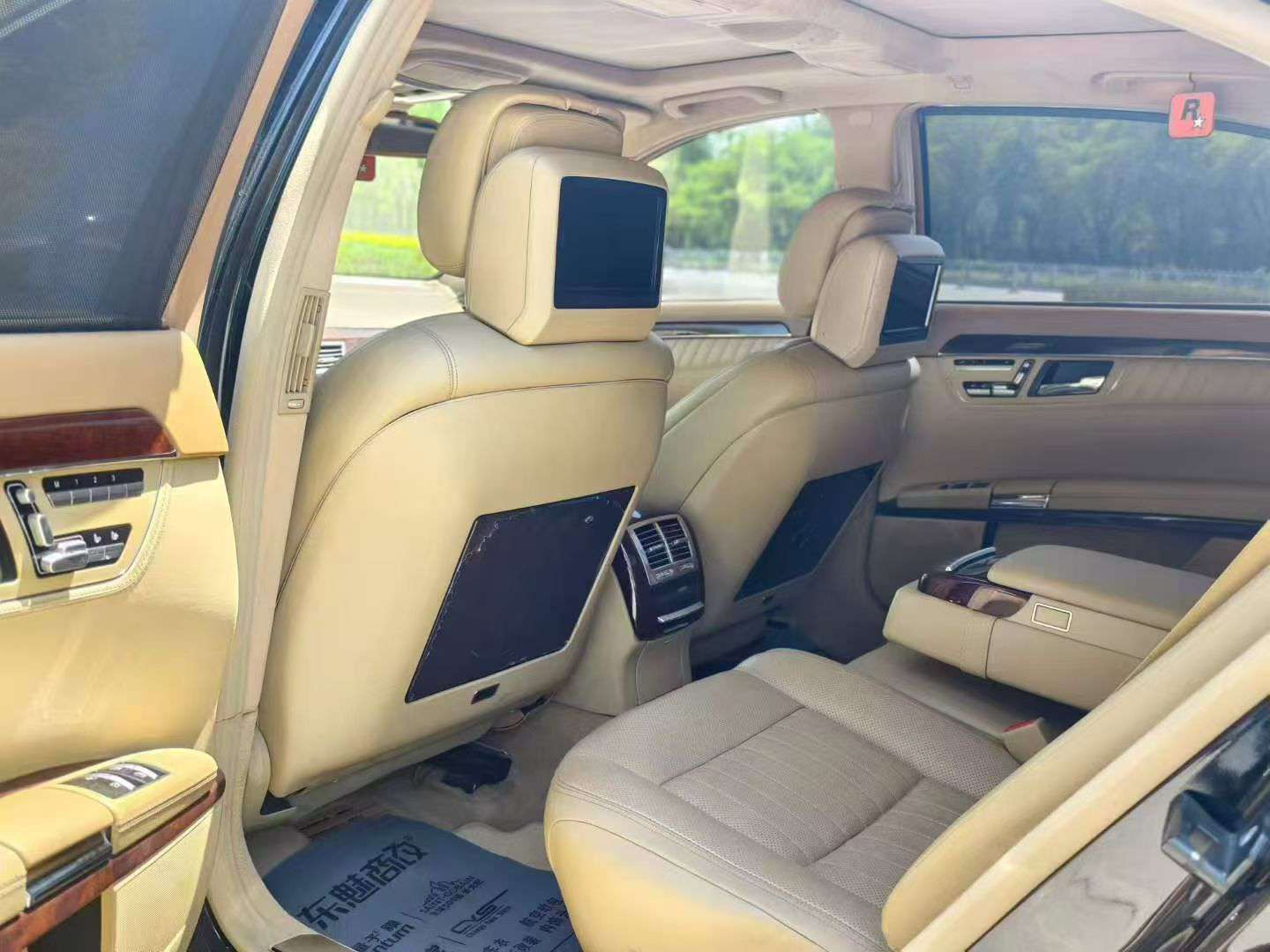 Mercedes-Benz S-Class S600L 8