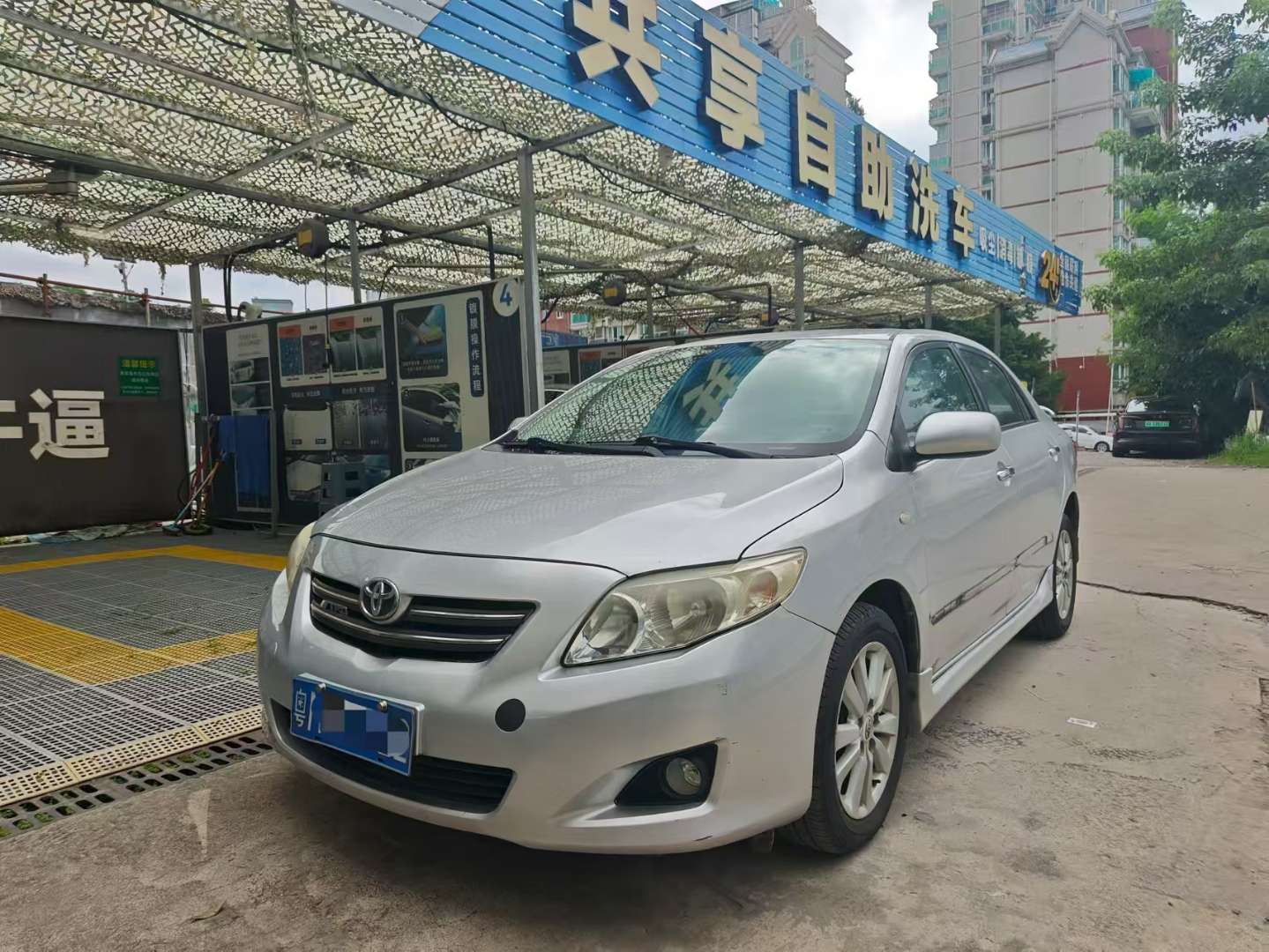 Toyota Corolla 1.8L Automatic GLX-S 2