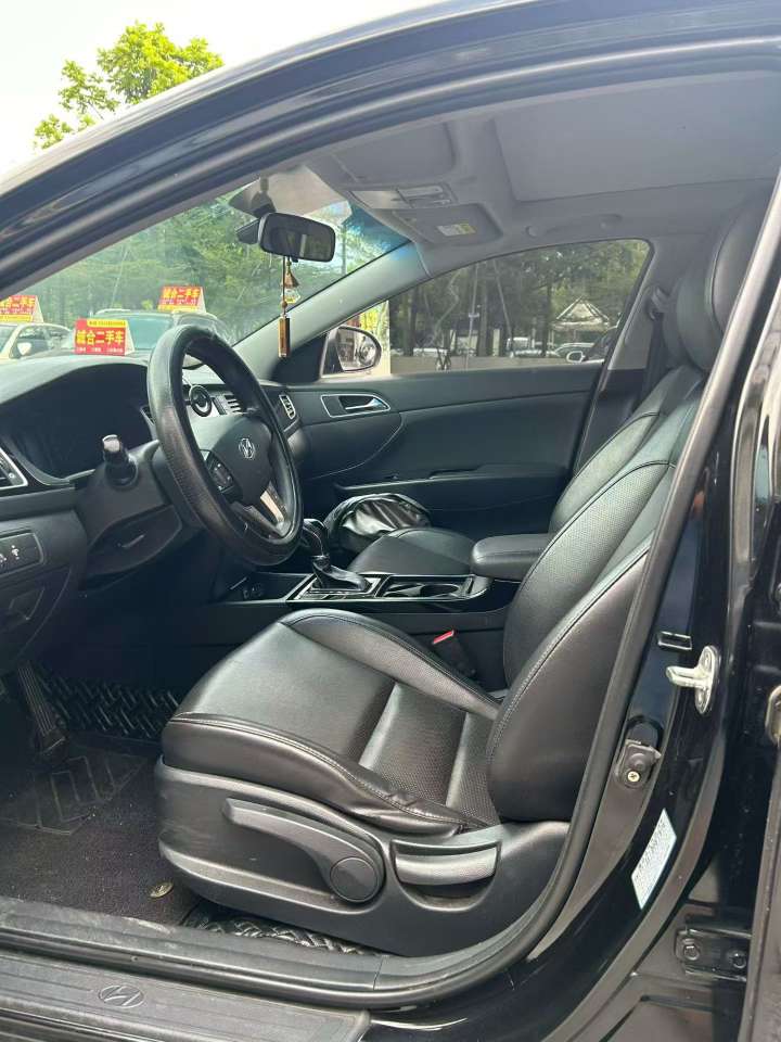 Hyundai Mistra 1.8L Automatic 5