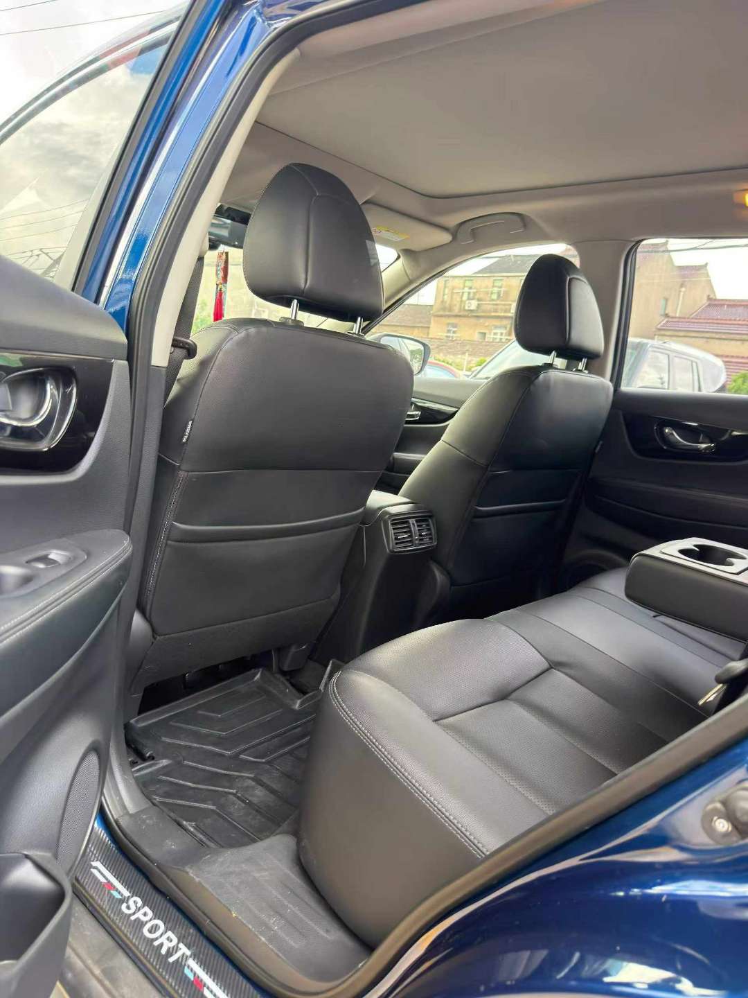 Nissan X-Trail 2.0L Smart Connect Premium Edition 7