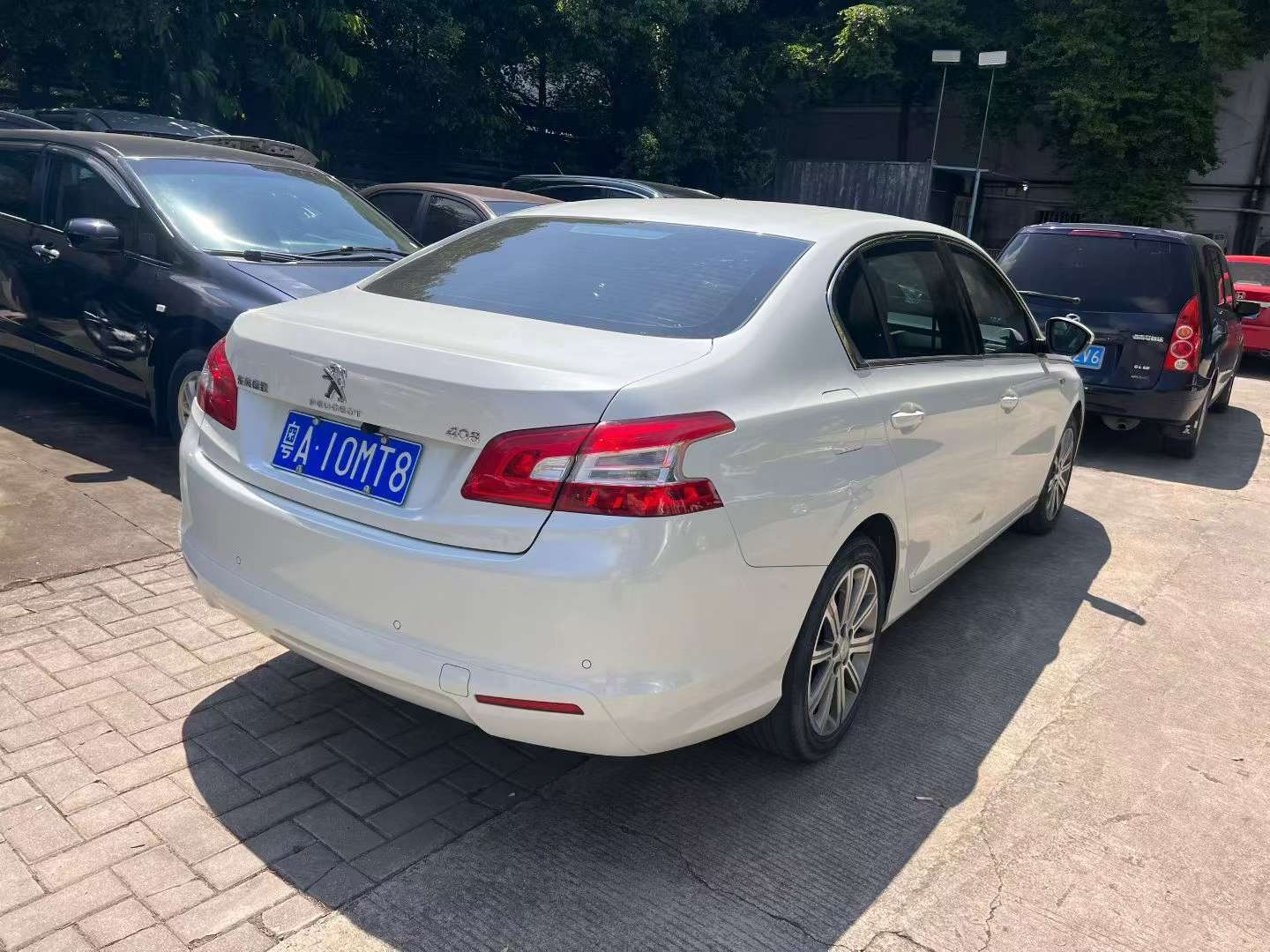 Peugeot 408 7