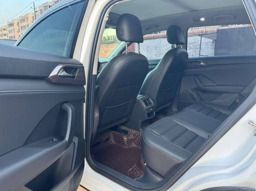 Volkswagen Tharu 2022 280TSI FWD Luxury 4