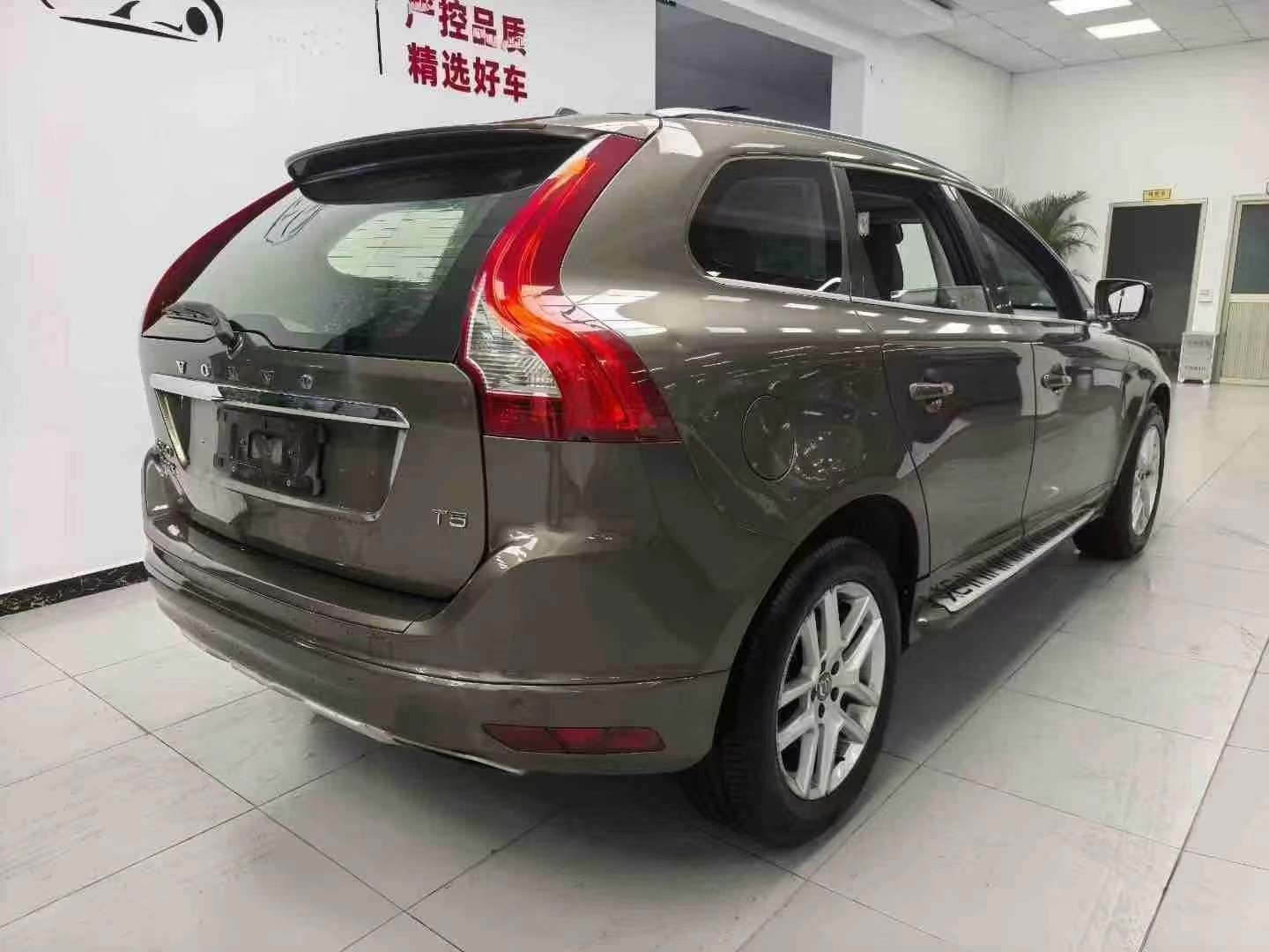 Volvo XC60 6