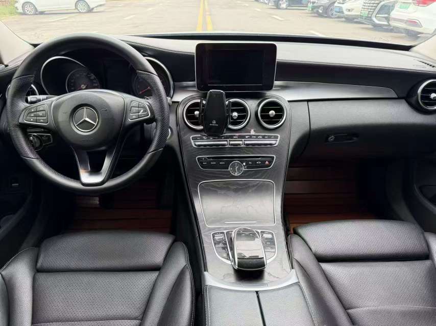 Mercedes-Benz C-Class 2015 C200L Sport 3
