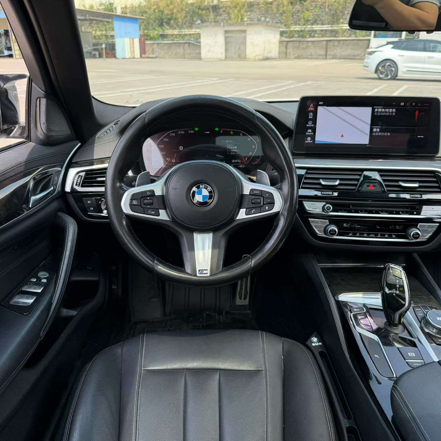 BMW 5 Series 2023 530Li M Sport 9