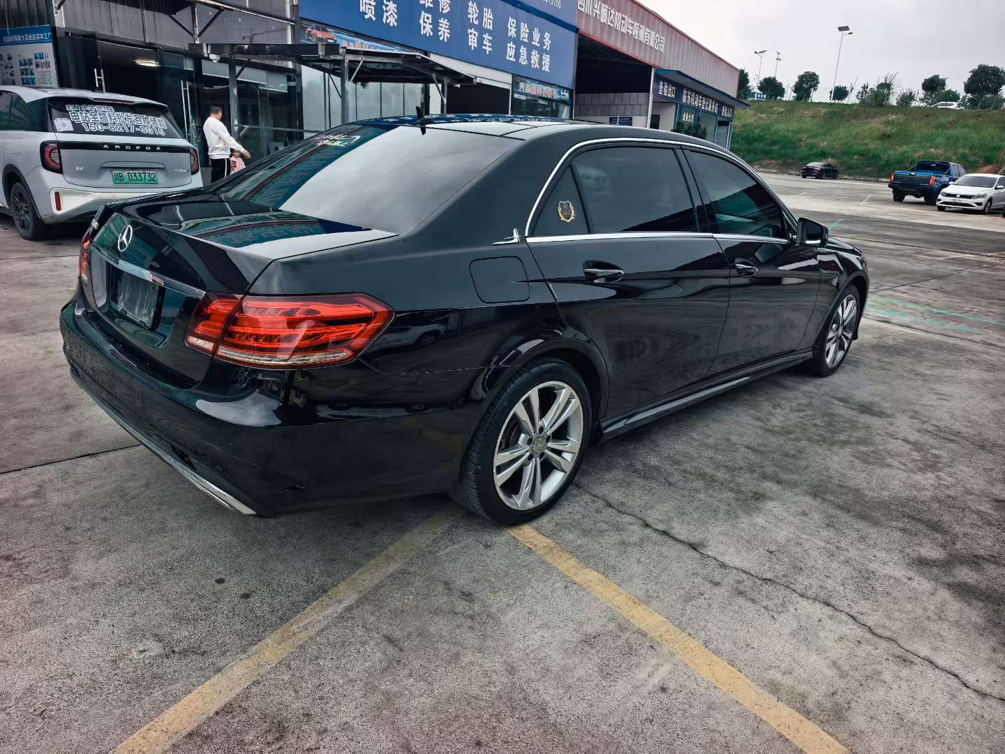 Mercedes-Benz E-Class 6