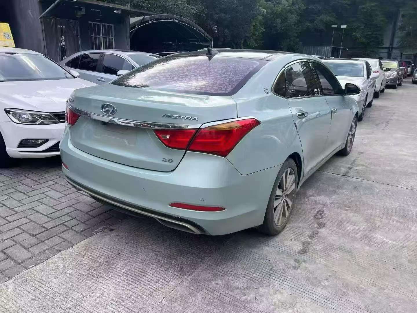 Hyundai Mistra 2015 2.0L Automatic Top Trim 5