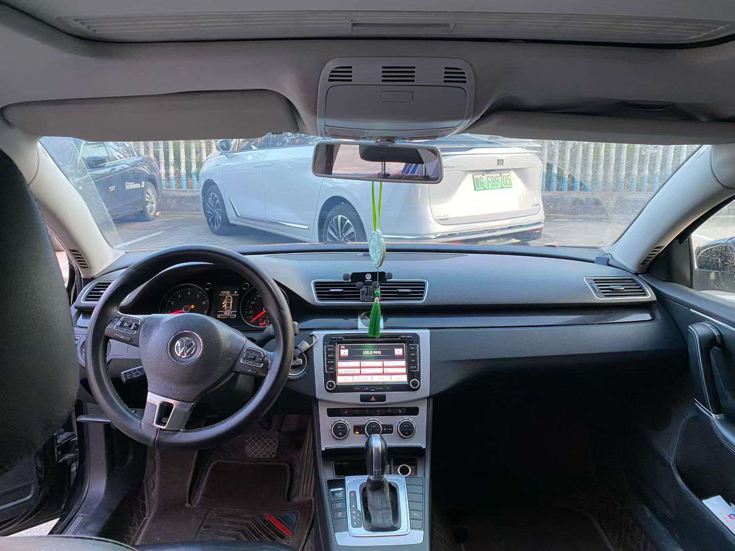 Volkswagen Magotan 1.8T High Trim 9