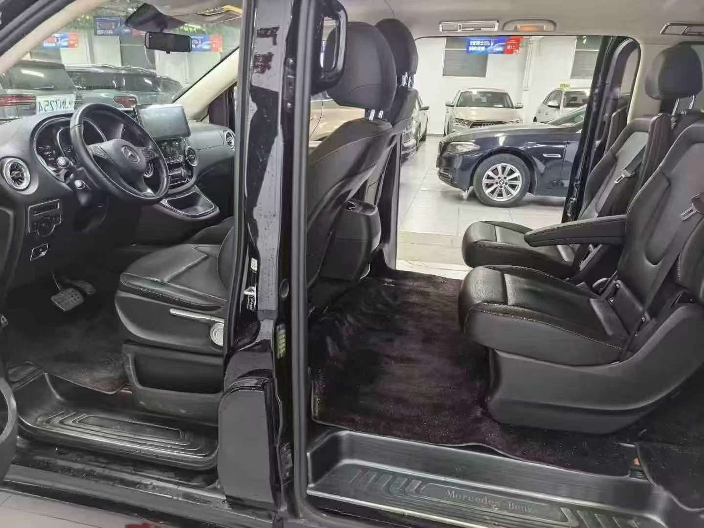 Mercedes-Benz Vito Double-door Vito 7