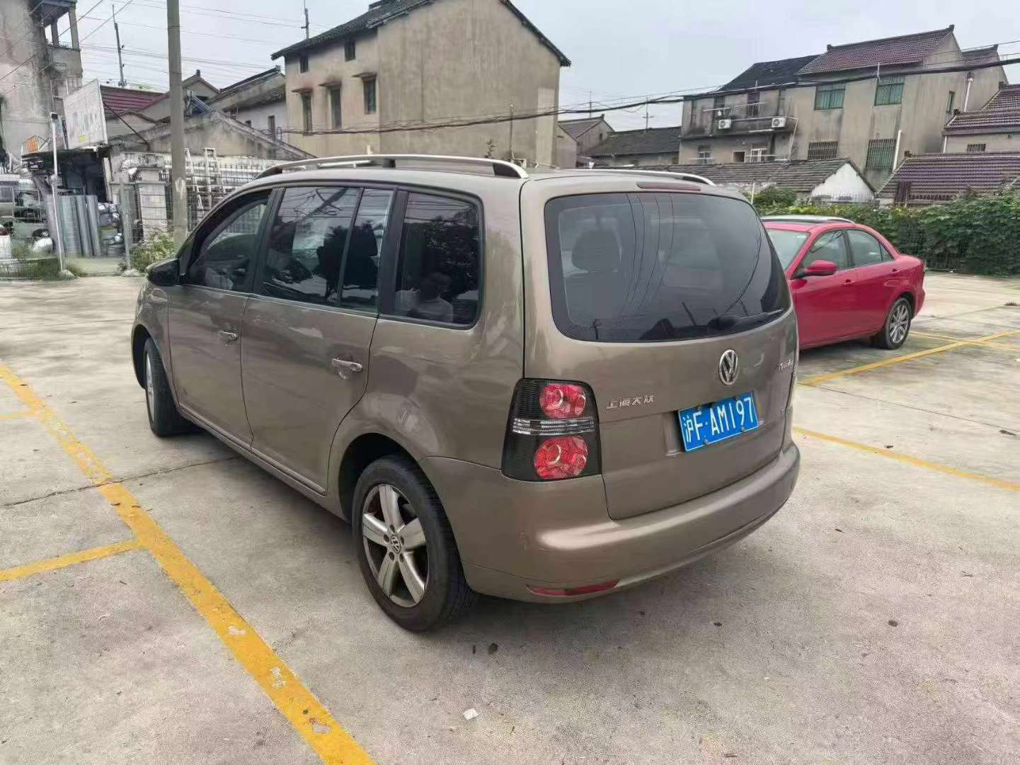 Volkswagen Touran 4
