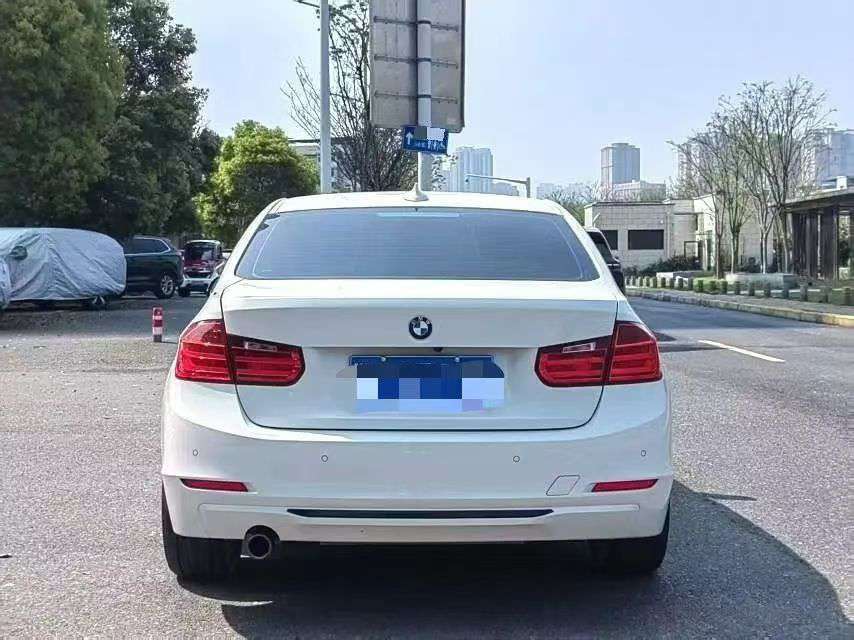 BMW 3 Series 320i M Sport Package 2.0T 8