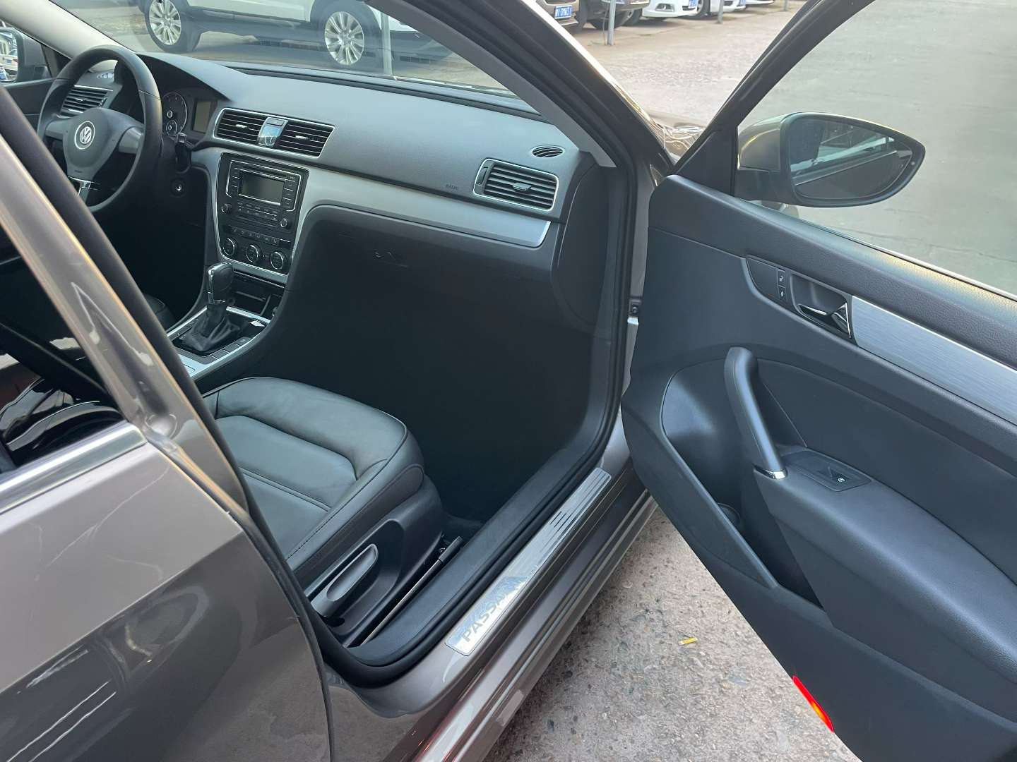 Volkswagen Passat 1.8T Automatic 5
