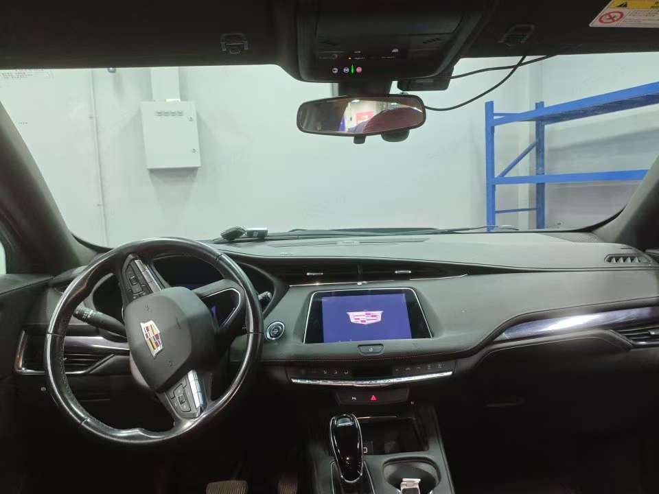 Cadillac XT4 2021 2WD Tech Edition 4