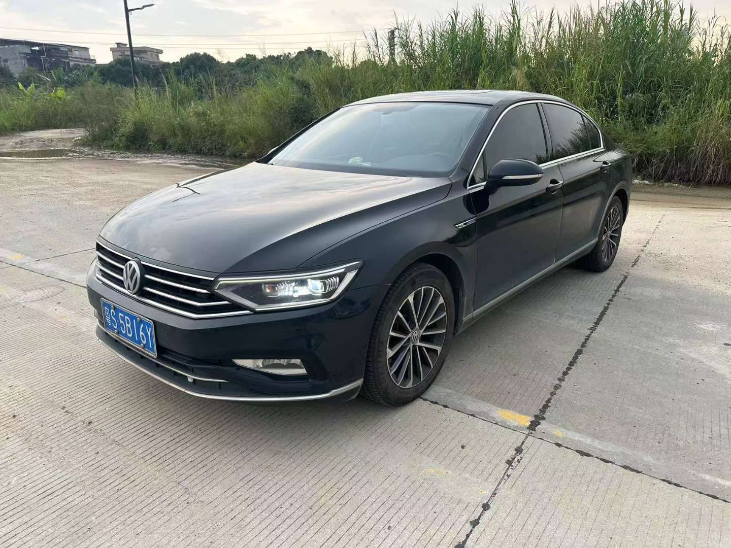 Volkswagen Magotan 330 Luxury Trim