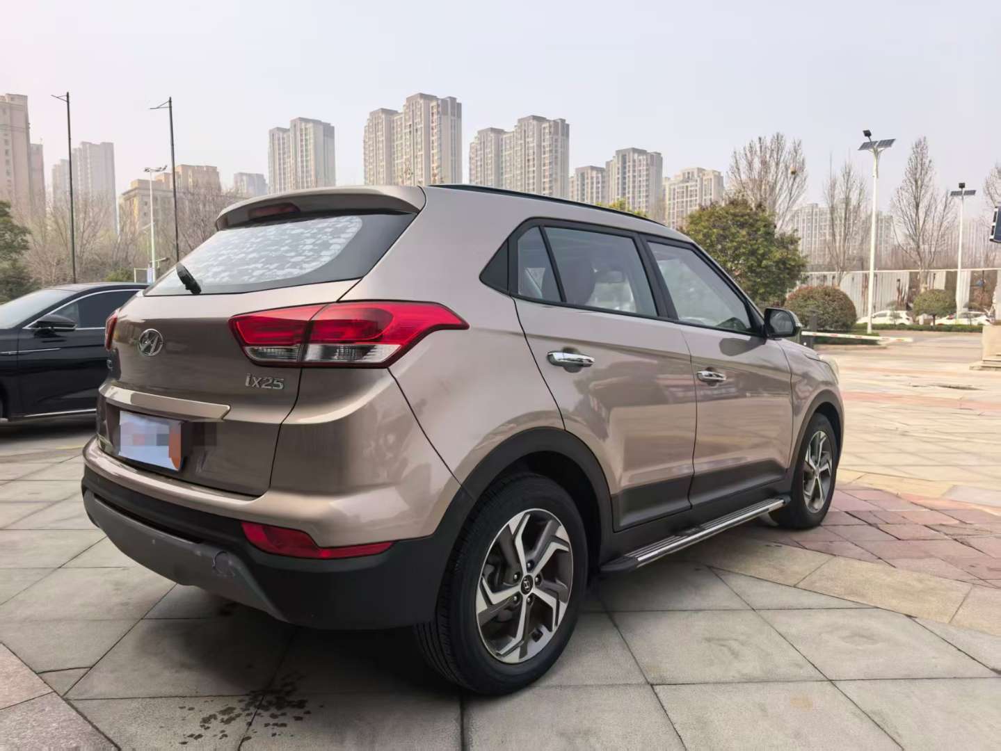 Hyundai ix25 7
