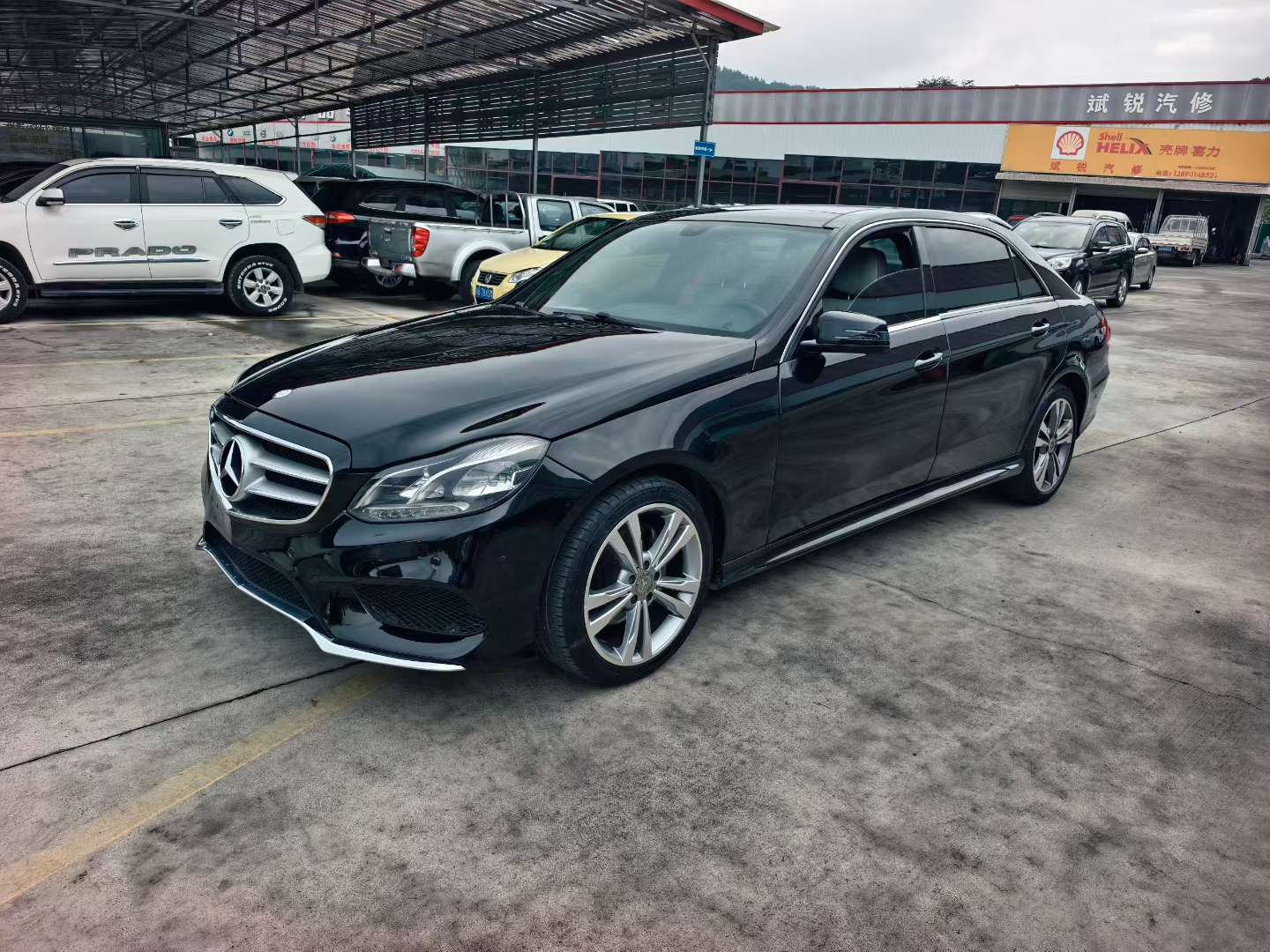 Mercedes-Benz E-Class 4