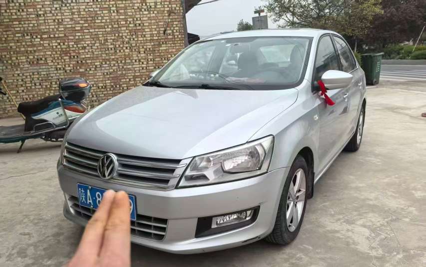 Volkswagen Santana 2015 Automatic with Sunroof