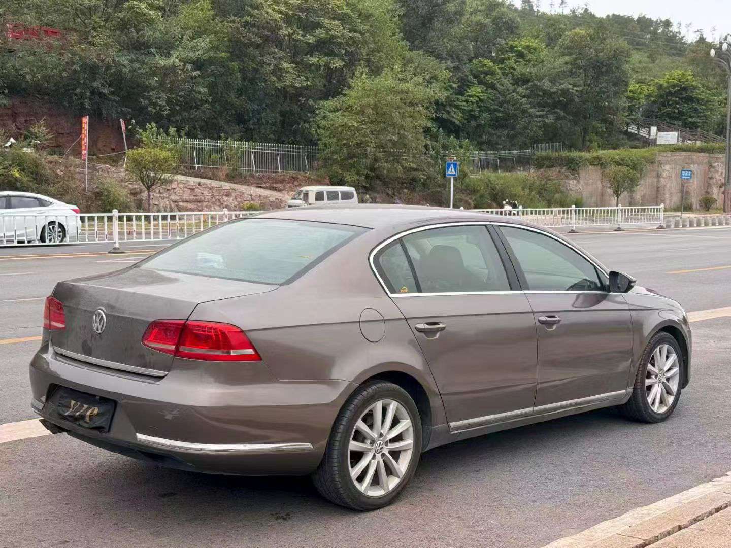 Volkswagen Magotan 1.8T Top Trim 7