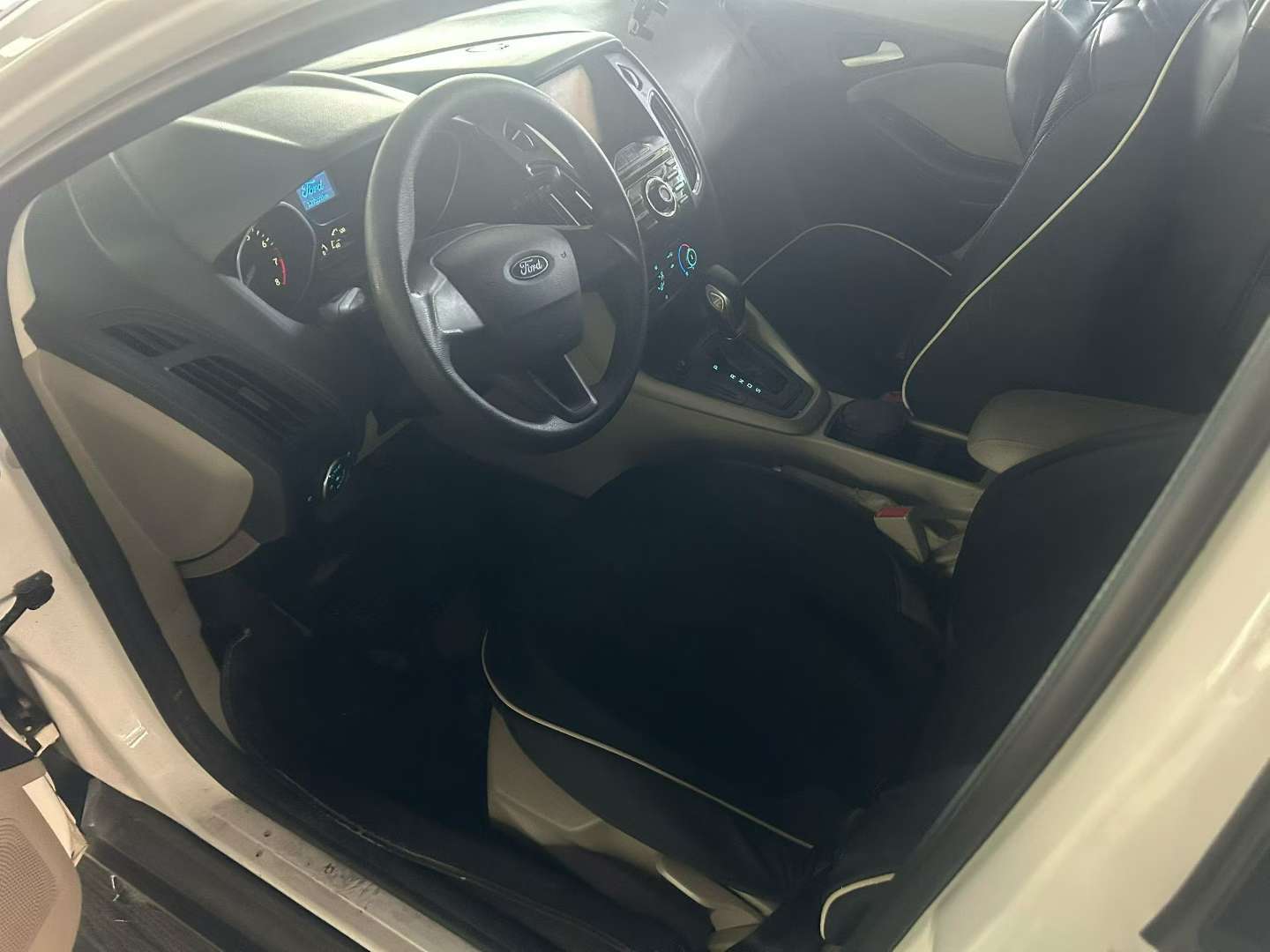 Ford Focus 1.6L Automatic Comfort Edition 3