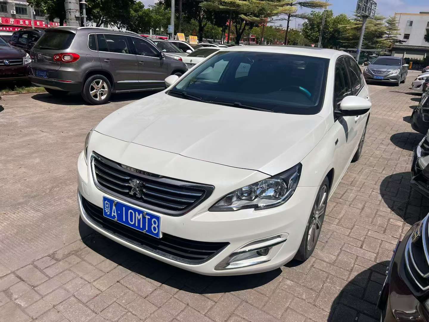 Peugeot 408 2