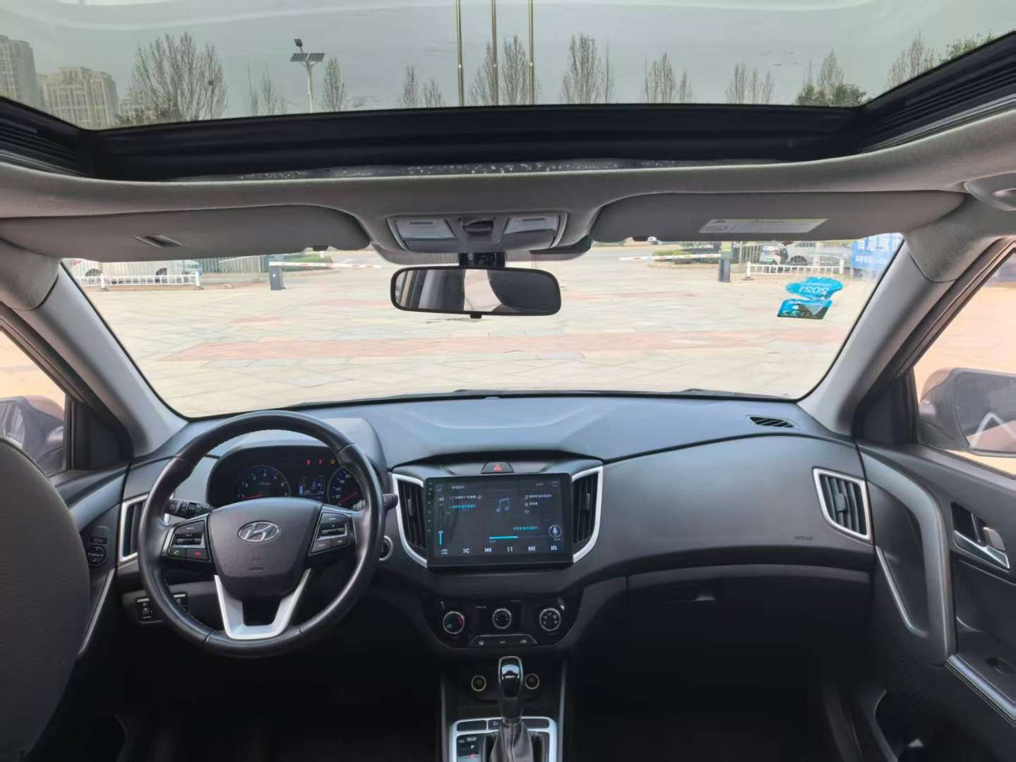 Hyundai ix25 4
