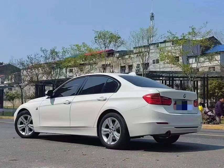 BMW 3 Series 320i M Sport Package 2.0T 9