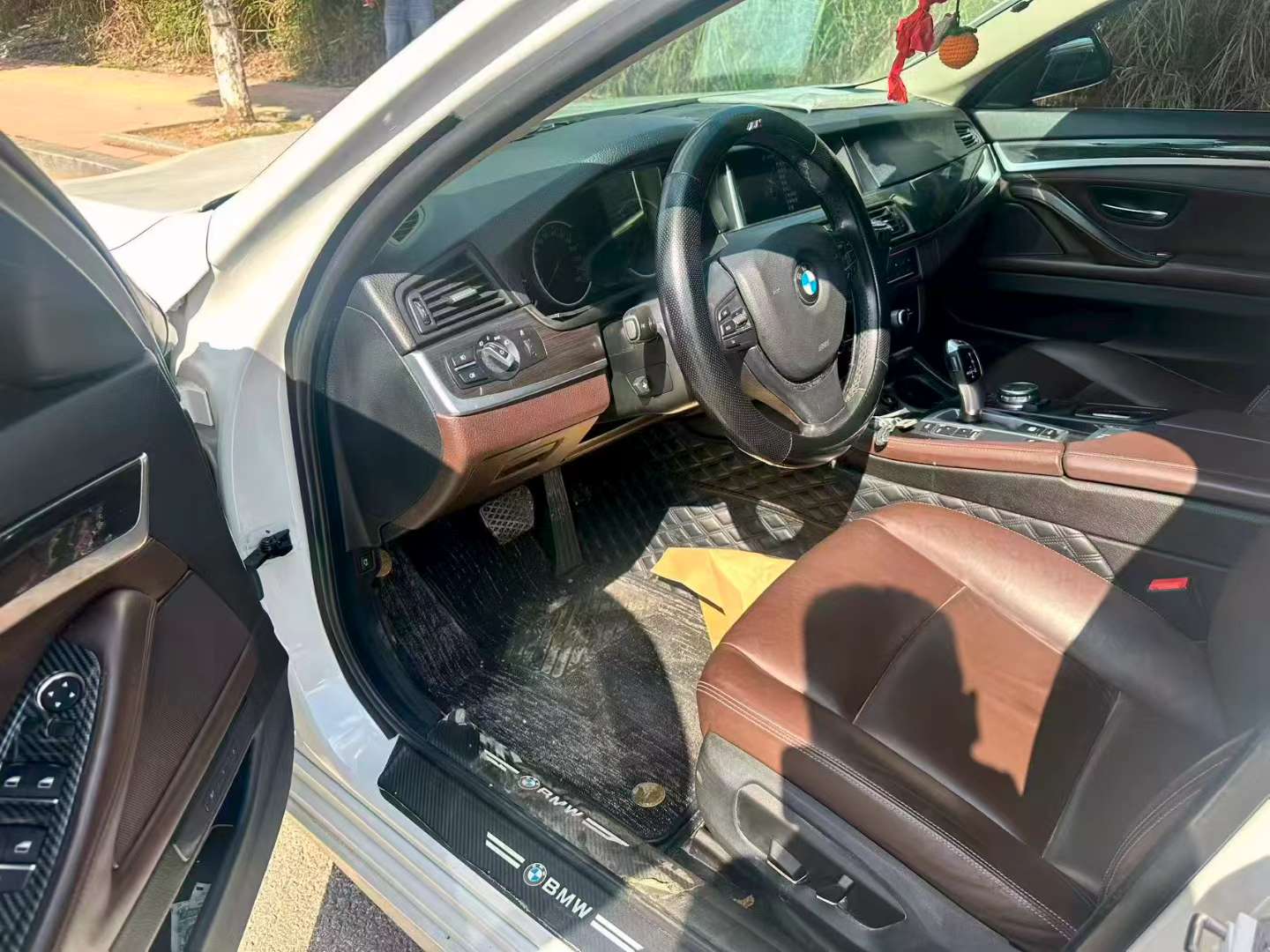 BMW 5 Series 525Li Luxury 2