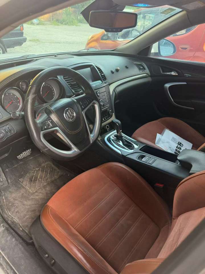 Buick Regal 1.6T Automatic 3