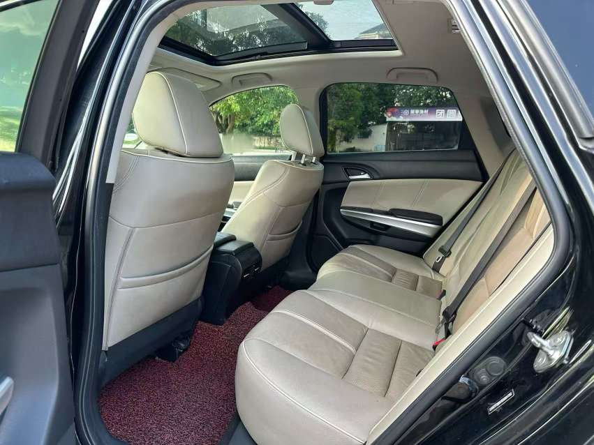 Honda Crosstour 2014 Luxury Navigation Edition 2.4L 6
