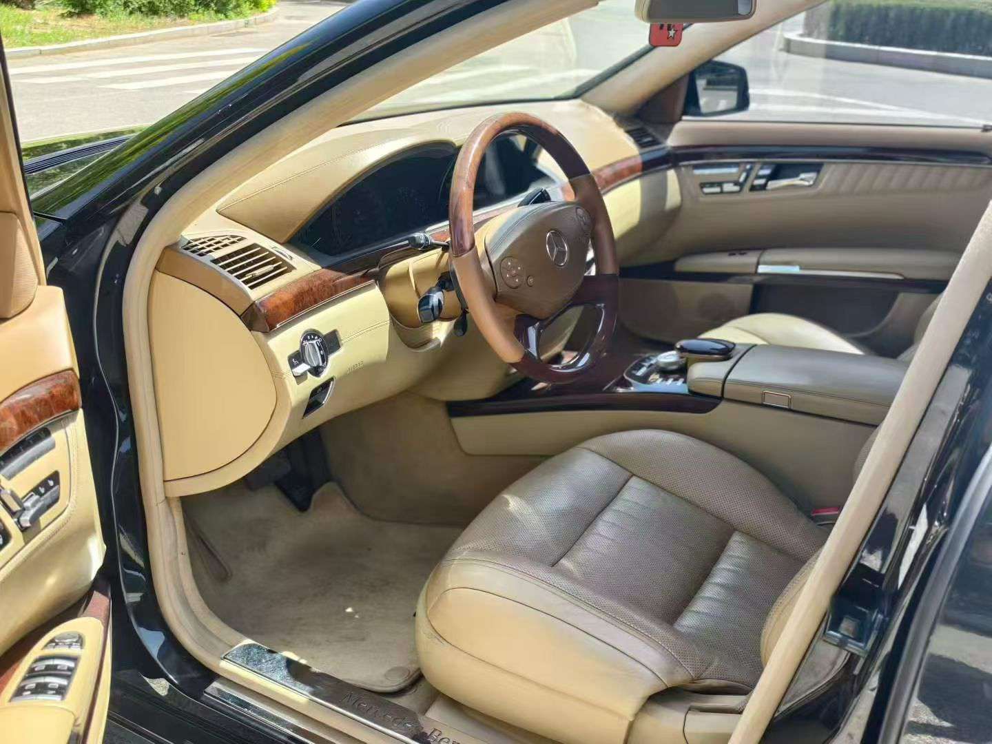 Mercedes-Benz S-Class S600L 7