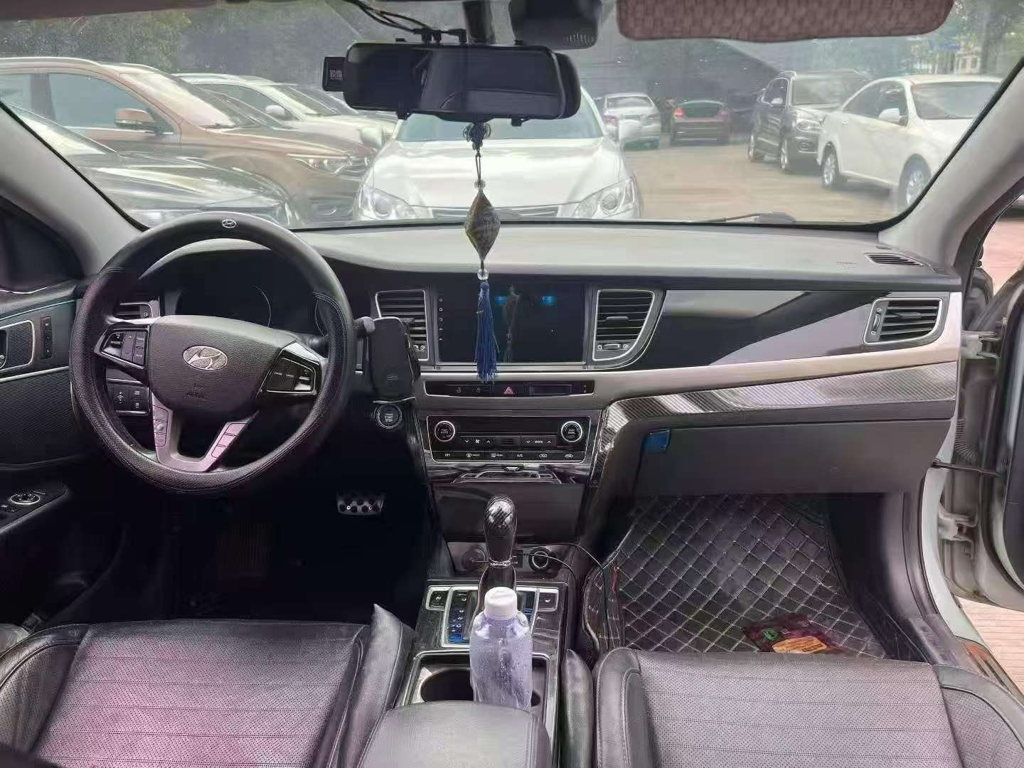 Hyundai Mistra 2015 2.0L Automatic Top Trim 6
