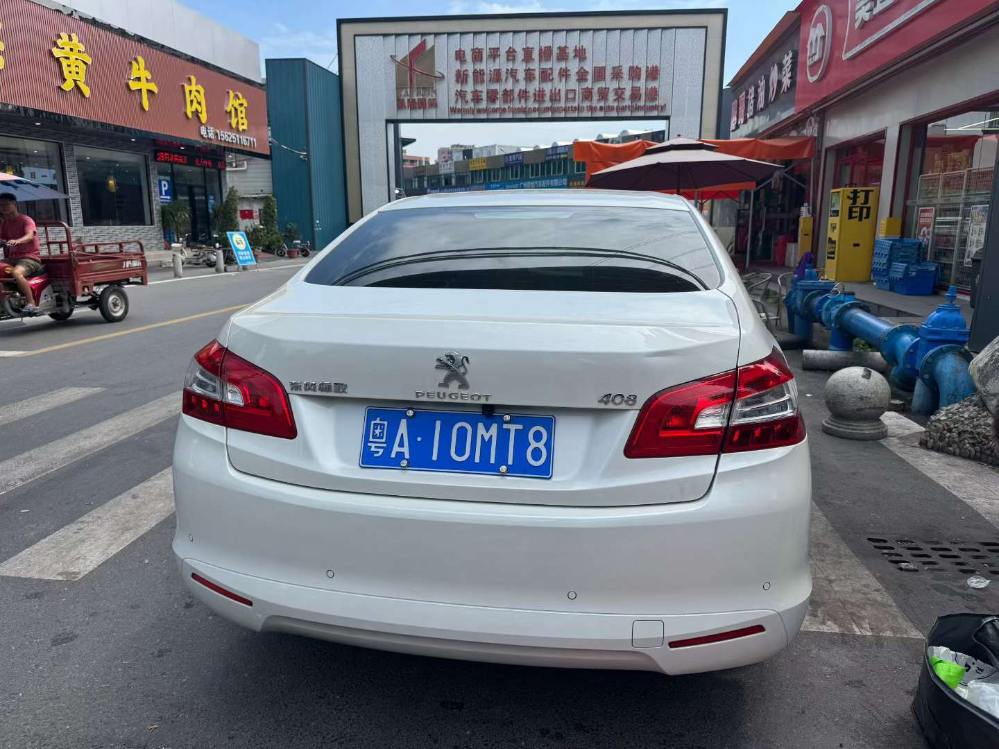 Peugeot 408 3