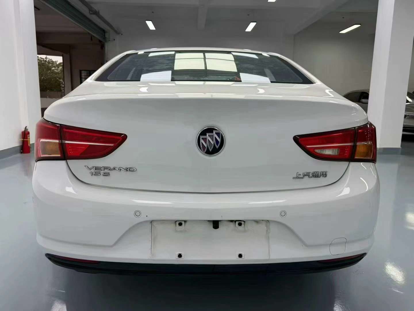Buick Verano 5