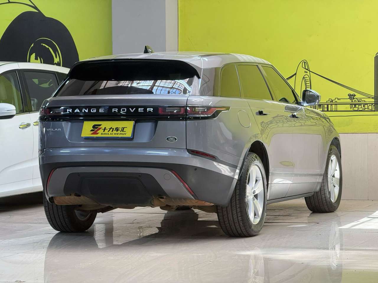 Land Rover Velar 2.0T S Edition 4