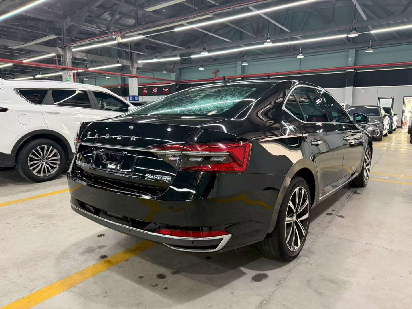 Skoda Superb 2021 1.4T Comfort Edition 9