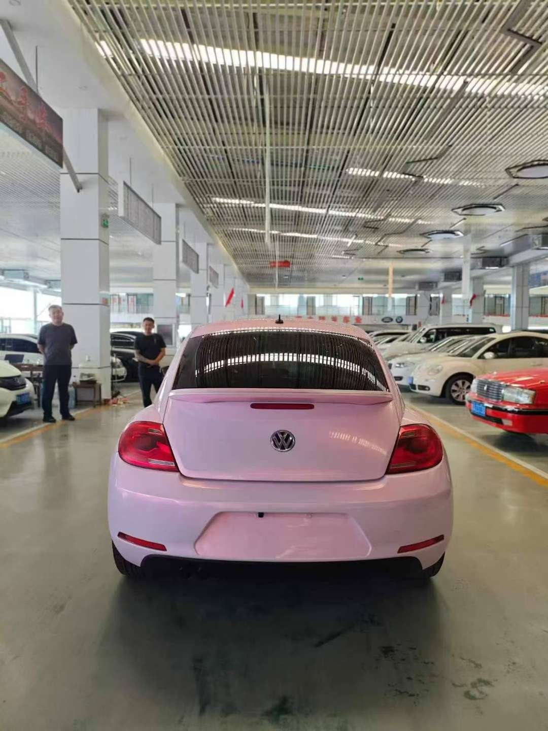 Volkswagen Beetle 1.4T 8
