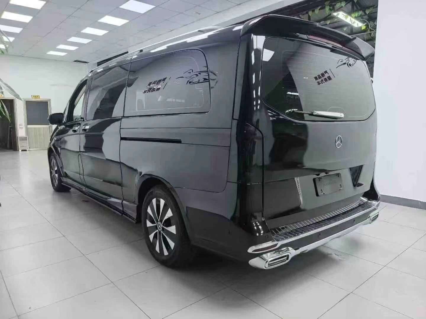Mercedes-Benz Vito Double-door Vito 4
