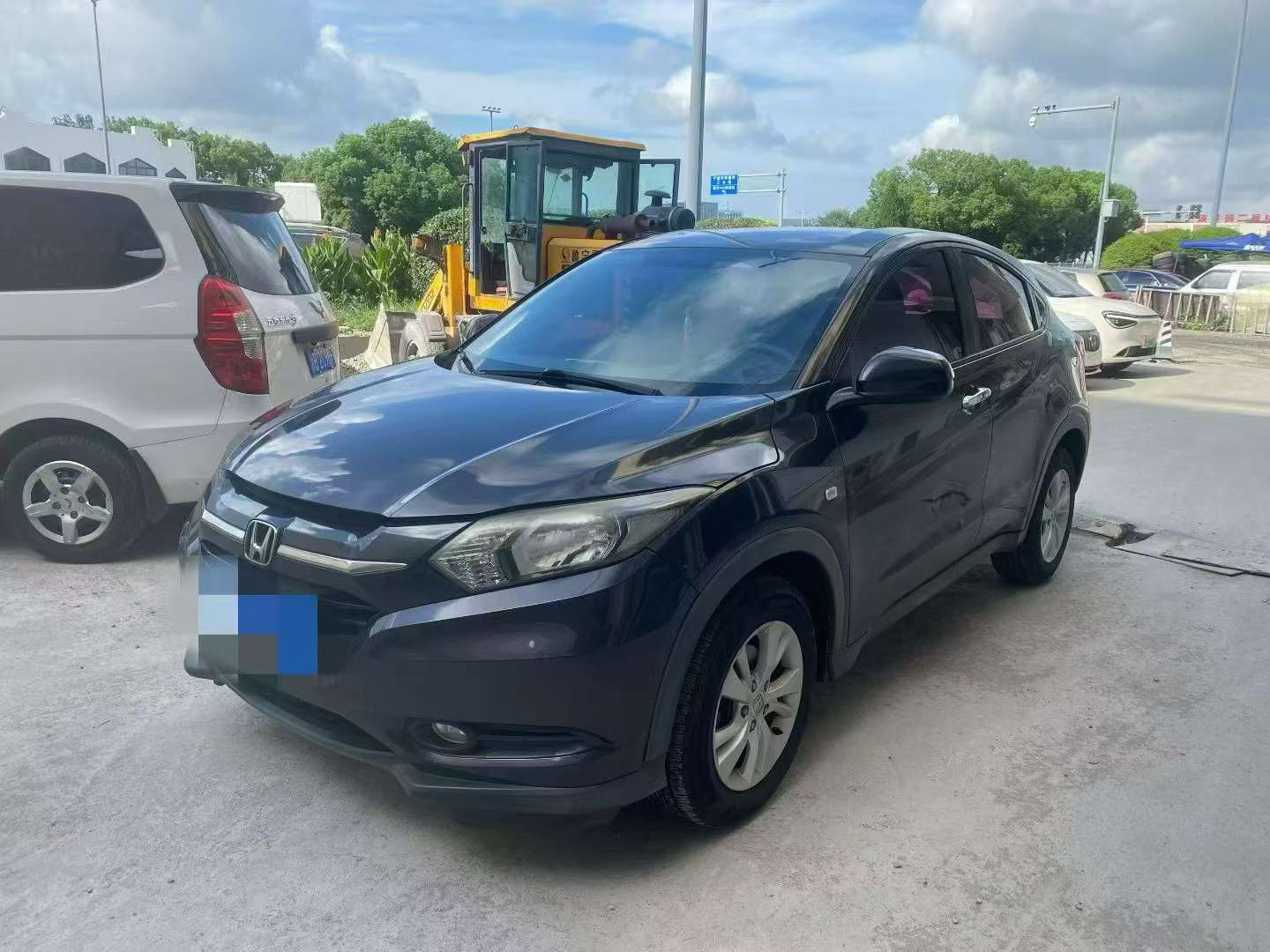 Honda Vezel 1.8L Automatic 2