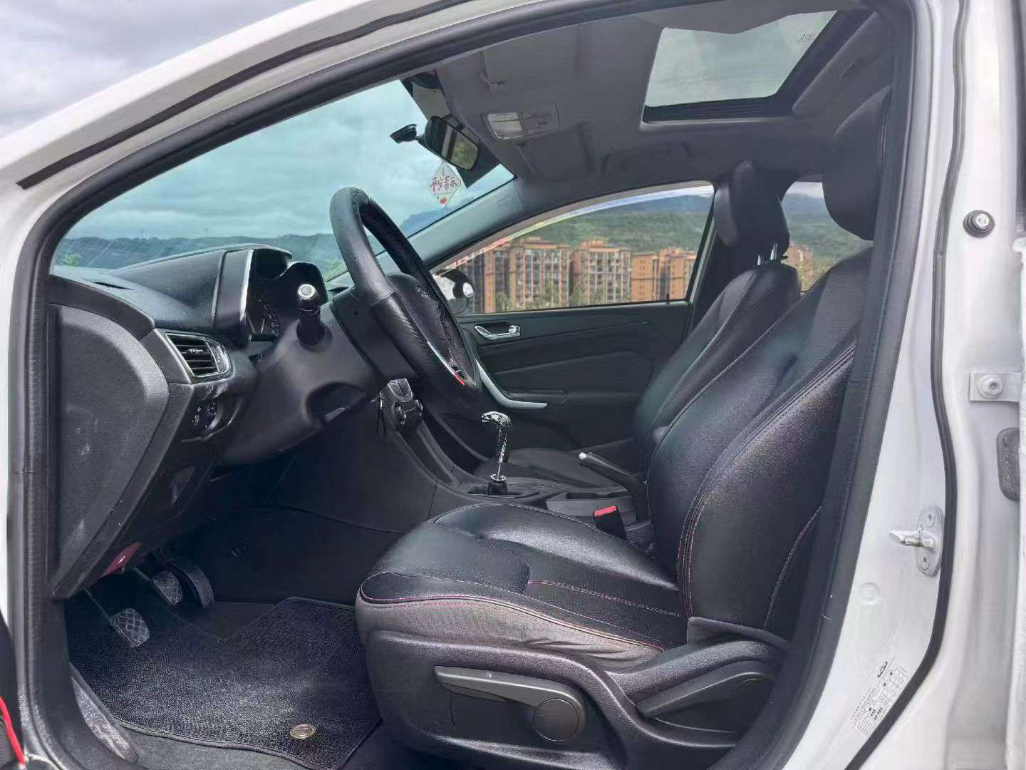Chery Arrizo 2017 1.5L Manual 4