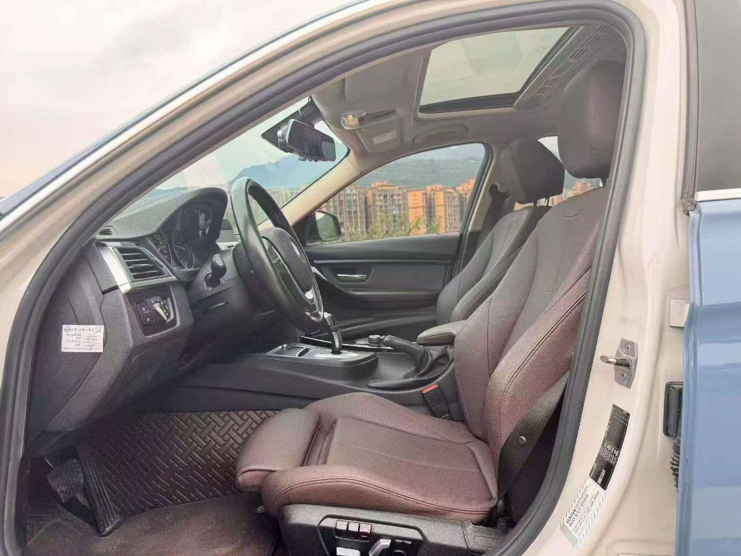 BMW 3 Series 2018 320Li 4