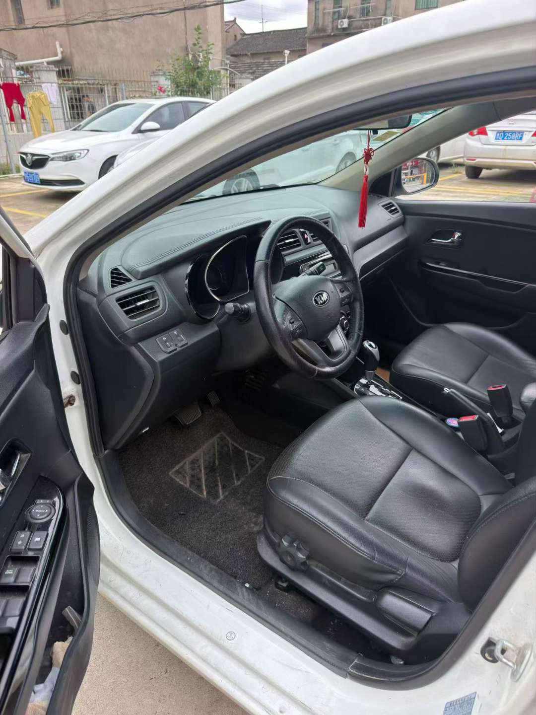 Kia K2 5