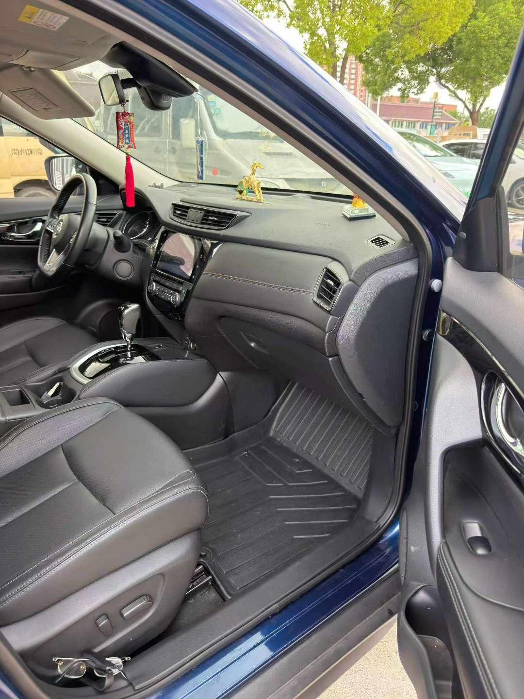 Nissan X-Trail 2.0L Smart Connect Premium Edition 6