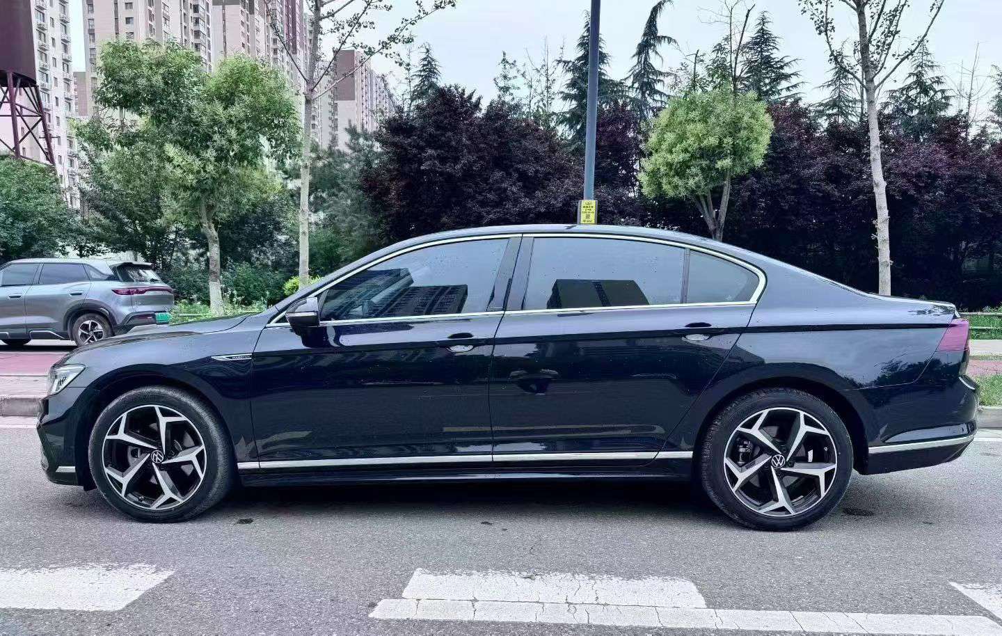 Volkswagen Magotan 2.0T 330 Luxury 7